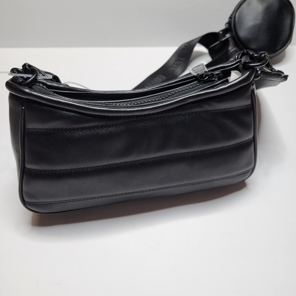 NWT STEVE MADDEN Small Black Crossbody w/Pouch and ID Holder - Picture 4 of 10